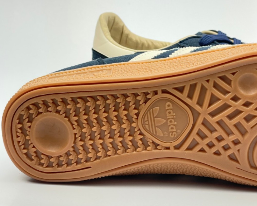  آدیداس سامبا Adidas samba 